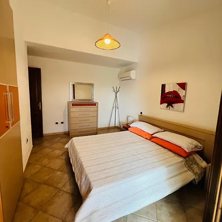 Fami House Tatil Evi Bari Sardo